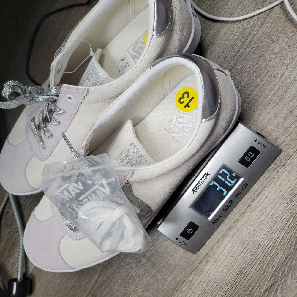 Vans Sport Sneakers Mens 13 Marshmallow‎ Metallic Silver Suede Low Top
